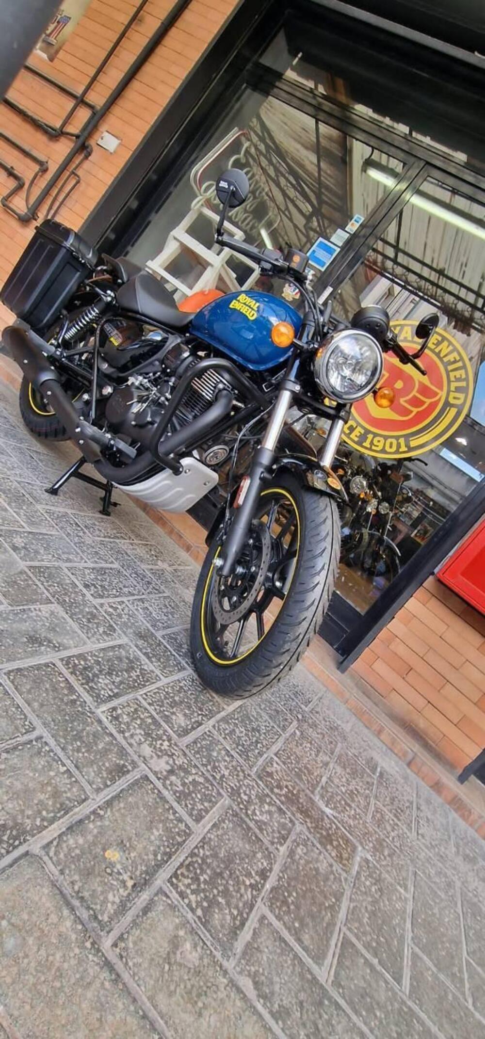 Royal Enfield Meteor 350 Fireball (2021 - 26)