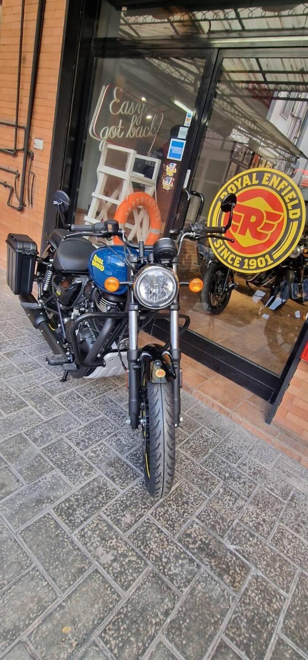 Royal Enfield Meteor 350 Fireball (2021 - 26) (3)