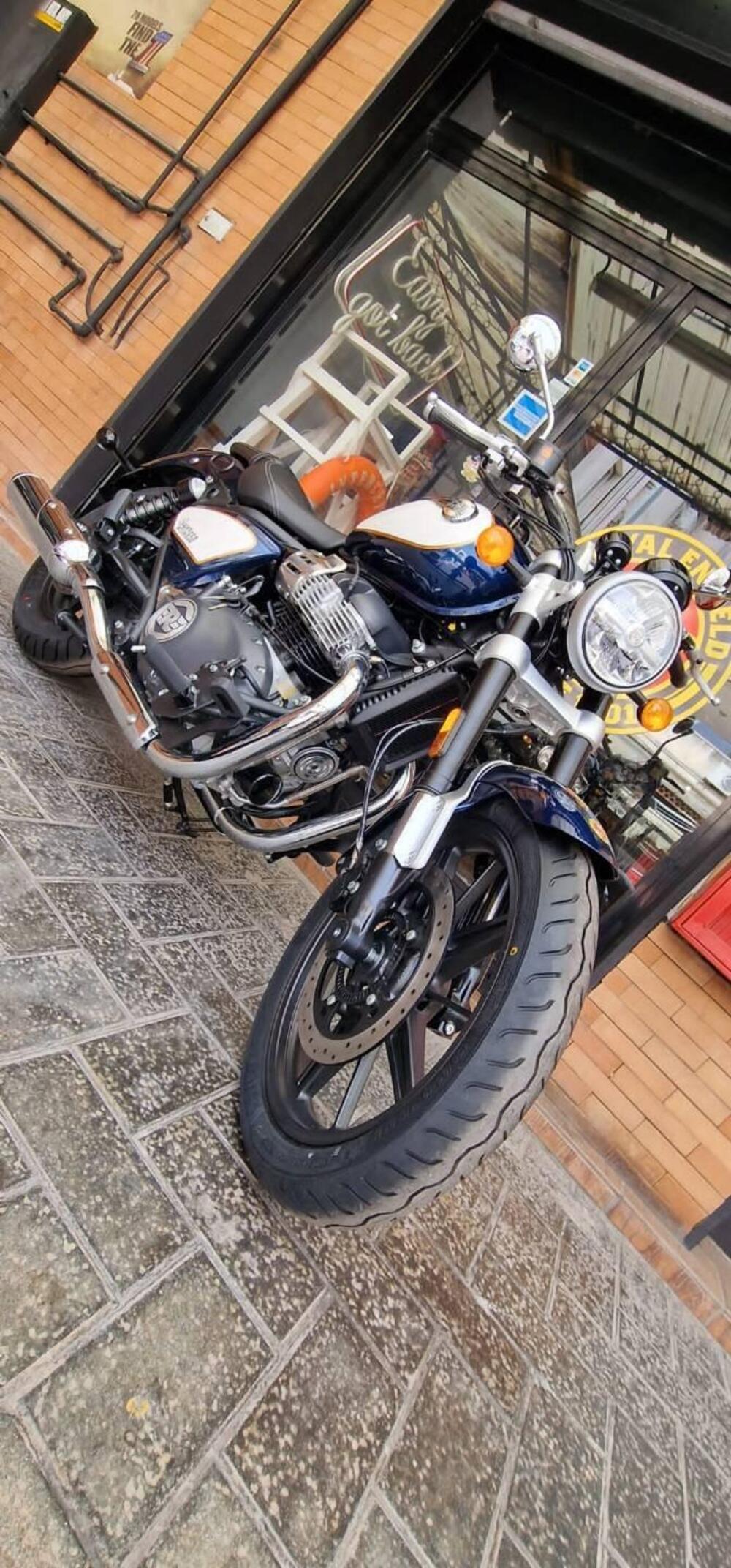 Royal Enfield Super Meteor 650 (2023 - 26) (2)