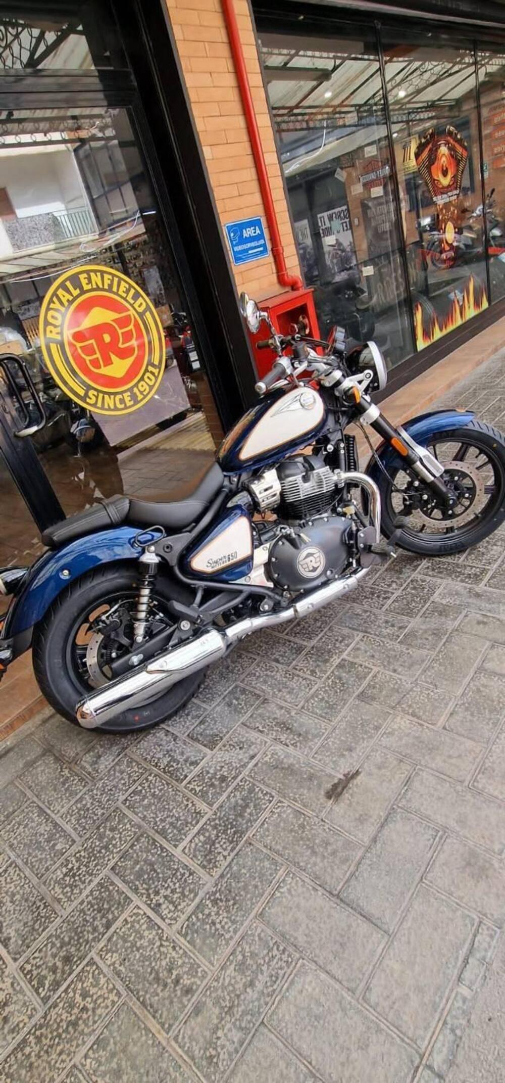 Royal Enfield Super Meteor 650 (2023 - 26) (3)