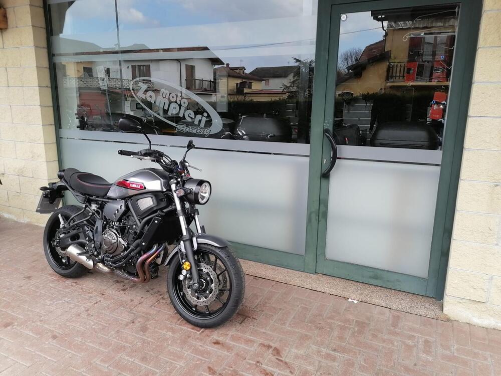 Yamaha XSR 700 ABS (2016 - 20) (2)