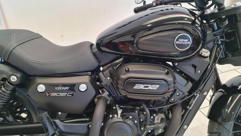 Keeway Motor V302 C (2022 - 26) (9)