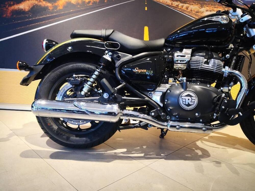 Royal Enfield Super Meteor 650 (2023 - 26) (5)