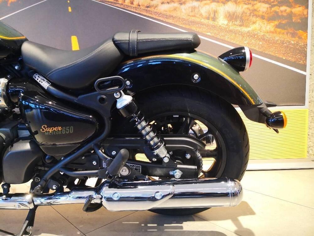 Royal Enfield Super Meteor 650 (2023 - 26) (8)