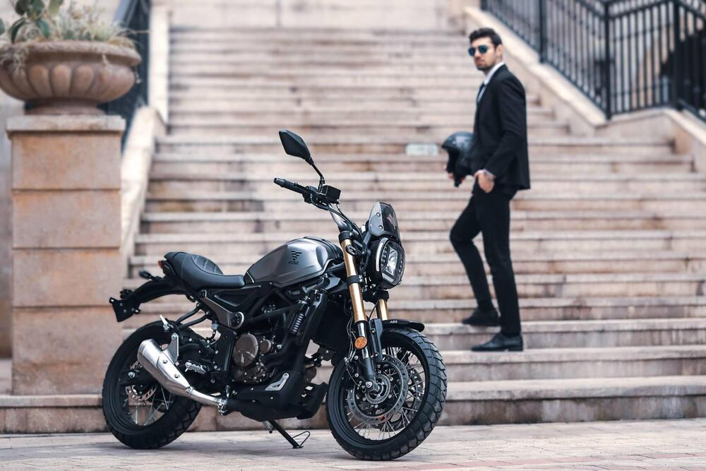 Voge Trofeo 300ACX Scrambler (2021 - 25) (2)