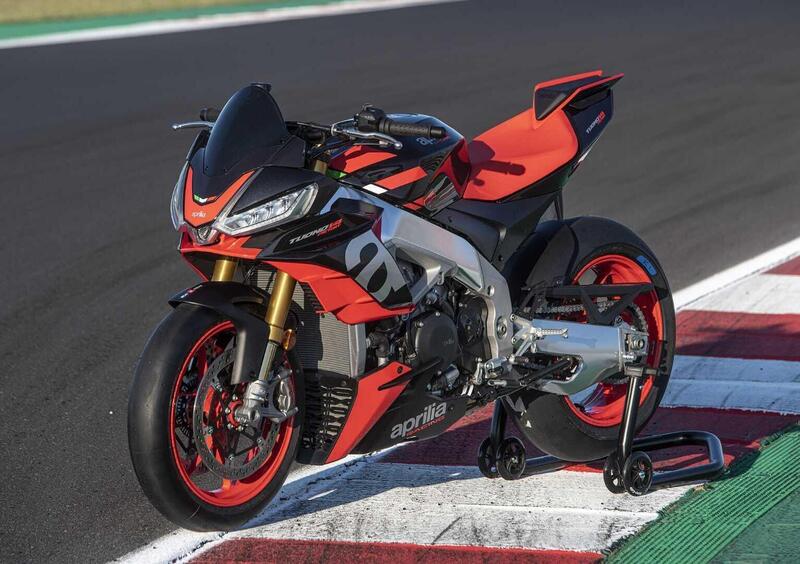 Aprilia Tuono V4 Tuono V4 Factory (2021 - 24) (8)