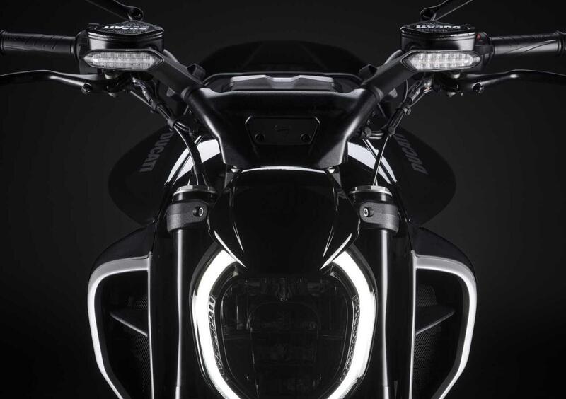 Ducati Diavel V4 Diavel V4 (2023 - 25) (13)