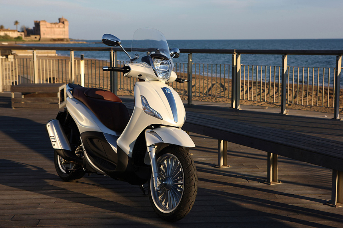 Piaggio Beverly 300 i.e. (2010 - 16)