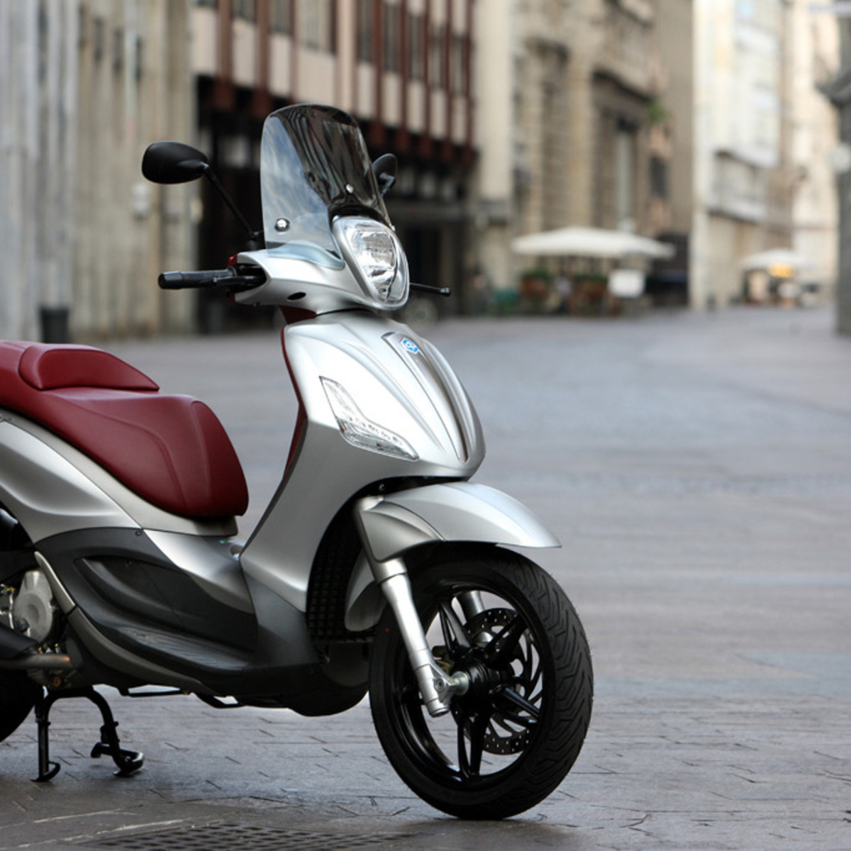 Piaggio Beverly 350 SportTouring ie (2011 - 15)