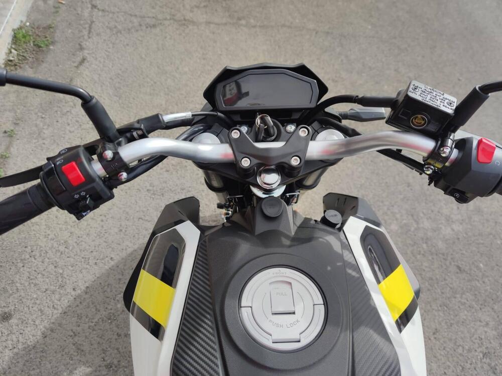 Motron Motorcycles Nomad 125 (2022 - 25) (11)