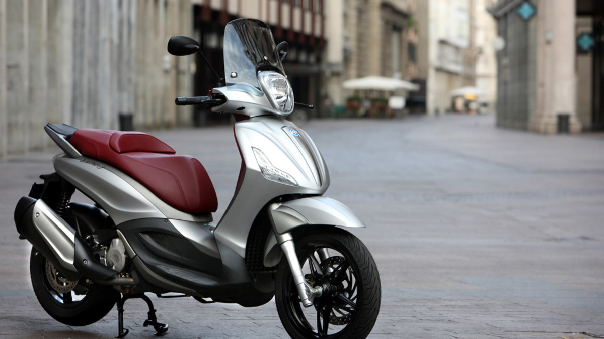 350ie Sport Piaggio Beverly 350 Sport Touring 2018 Sport Touring