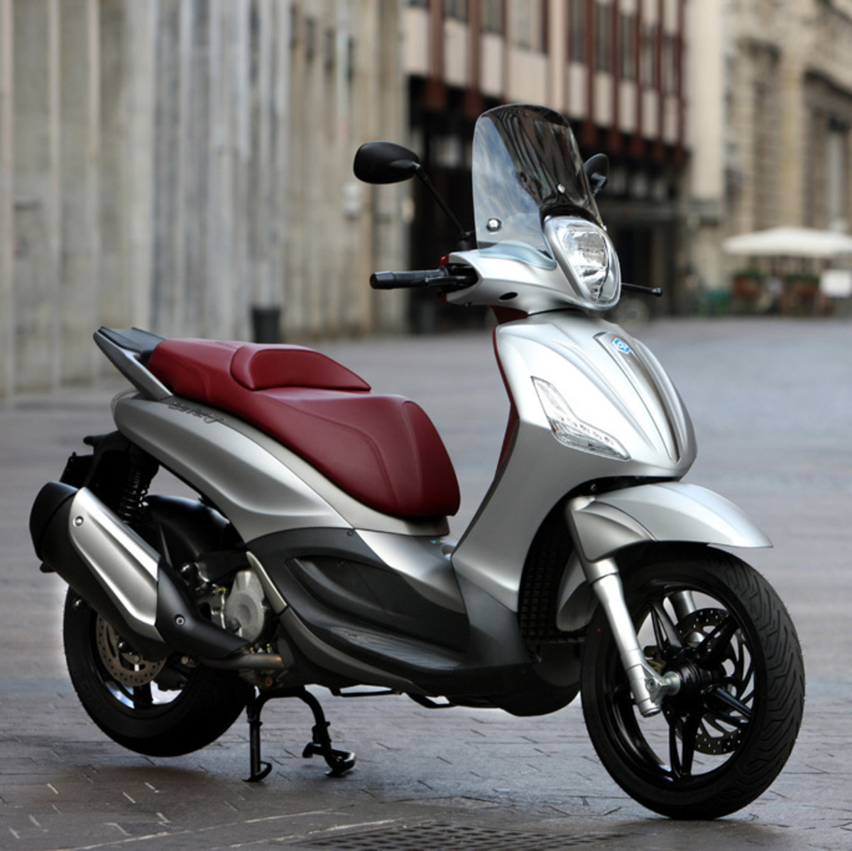 Piaggio Beverly 350 SportTouring ie ABS (2011 - 17)