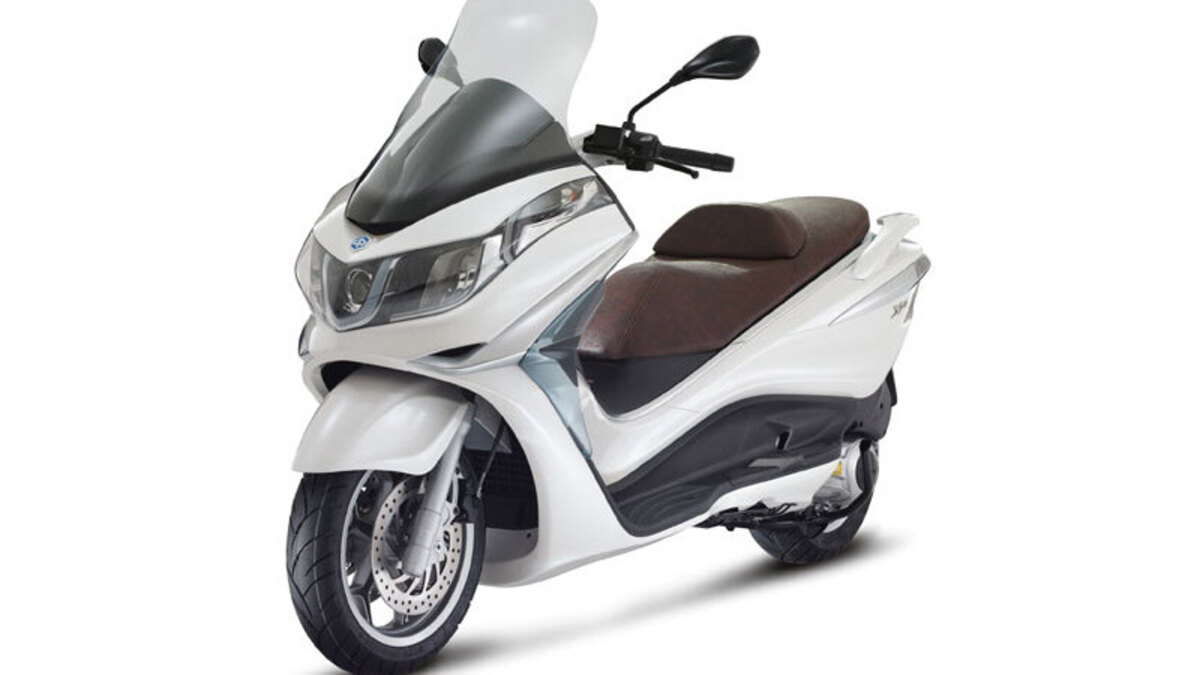 Piaggio X10 350 ie (2011 17), prezzo e scheda tecnica