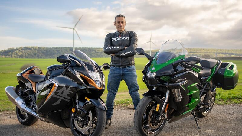 Kawasaki Ninja H2 SX SE Vs Suzuki GSX1300R Hayabusa: il club dei 300 km/h [VIDEO]