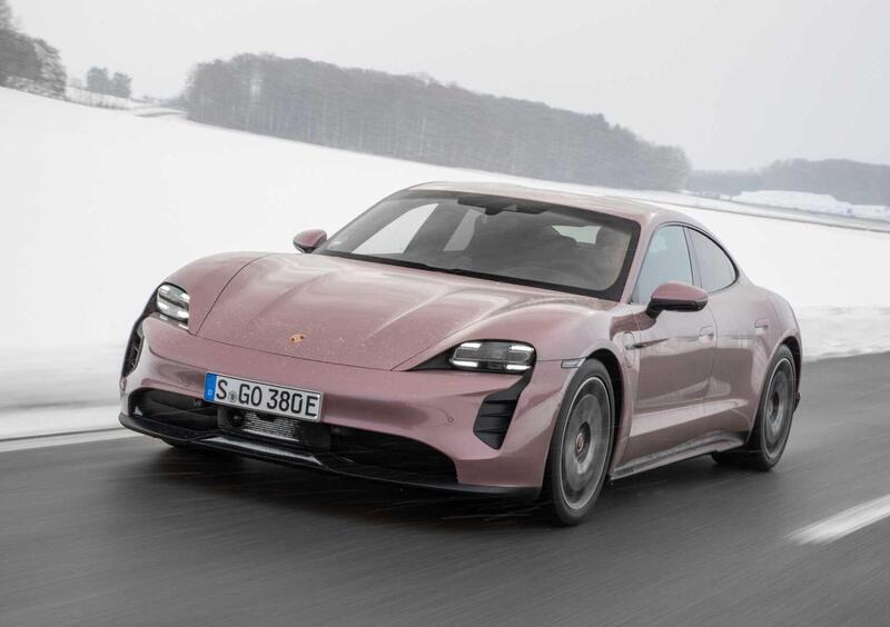 Porsche Taycan (2019-->>) (12)