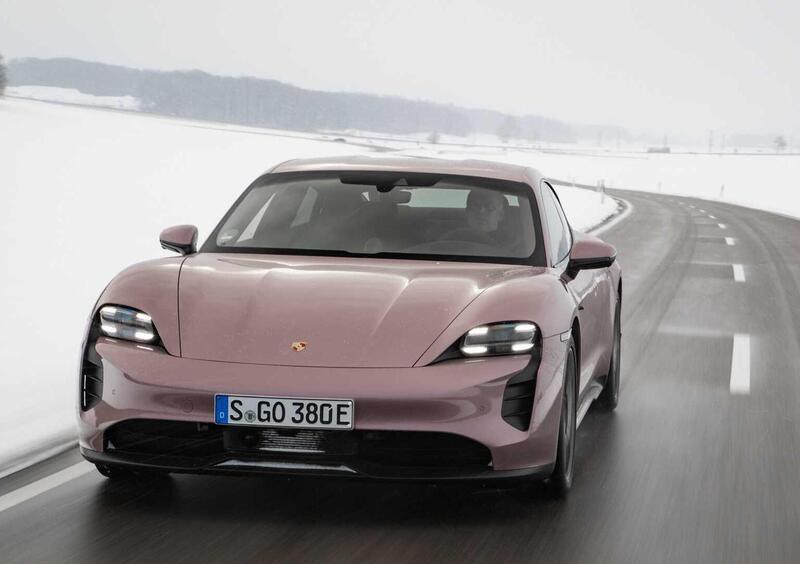 Porsche Taycan (13)