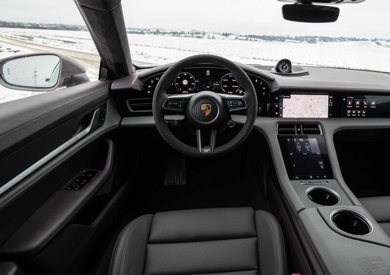 Porsche Taycan (21)