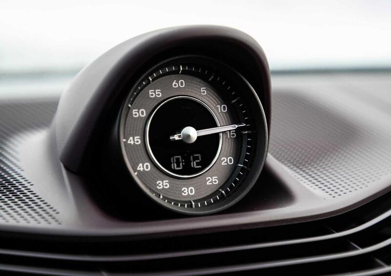 Porsche Taycan (30)