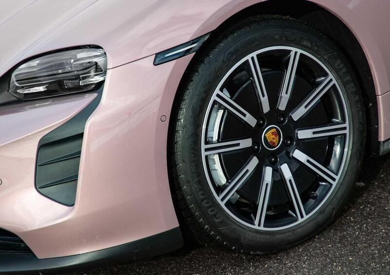 Porsche Taycan (24)
