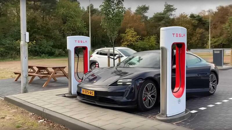 Ops, ho aperto l&#039;auto sbagliata: &egrave; successo con Tesla a Vancouver