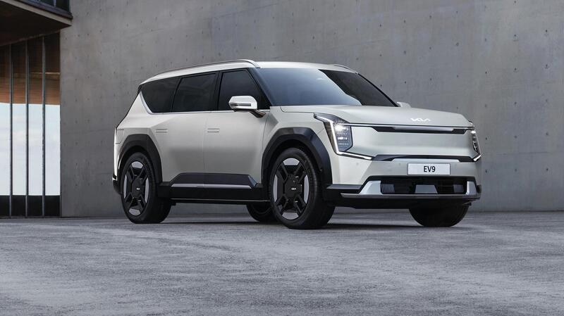 Nuova Kia EV9: suv elettrica che cambia il design e il comfort [VIDEO]