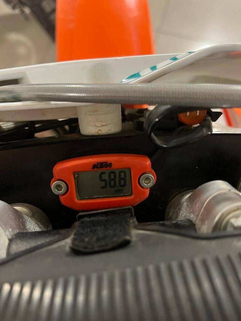 KTM 250 SX-F (2020) (3)