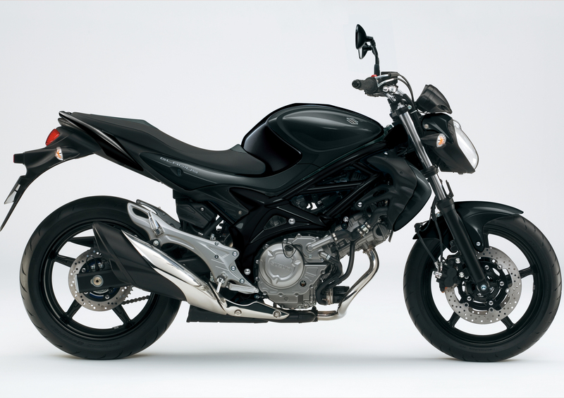 Suzuki Gladius 650 Gladius 650 SFV (2009 - 15) (2)