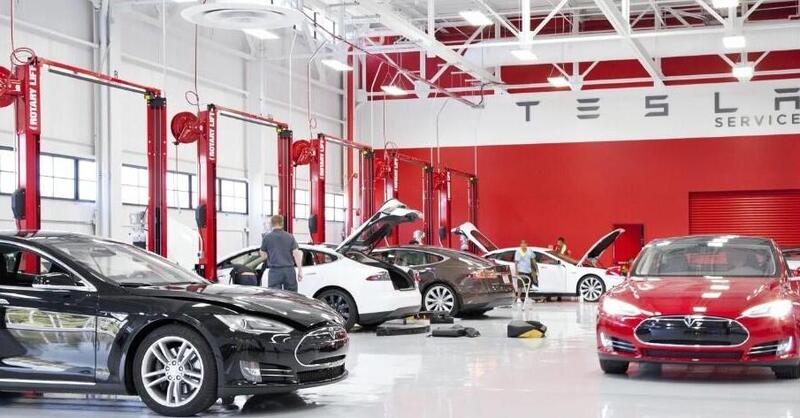 L&#039;Antitrust indaga Tesla in California: monopolizza ricambi e riparazioni