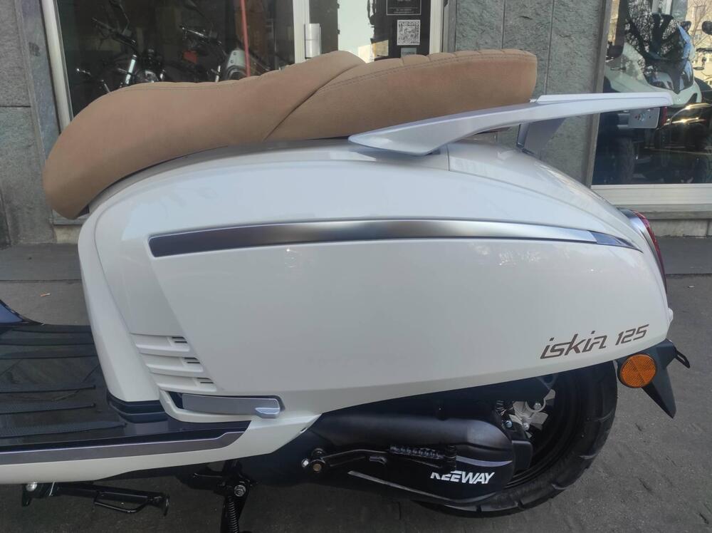 Keeway Motor Iskia 125 (2023 - 25) (12)