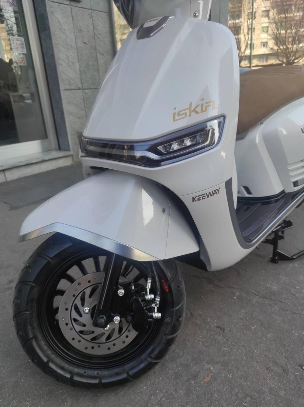 Keeway Motor Iskia 125 (2023 - 25) (7)