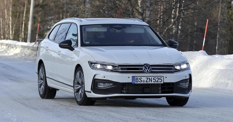 Volkswagen Passat, il restyling sta arrivando [Foto Spia]