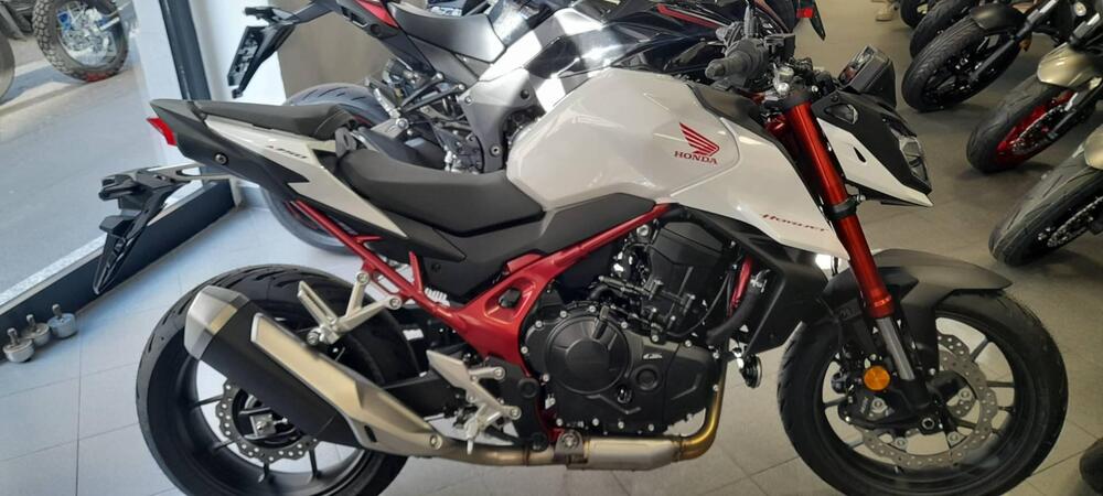 Honda CB 750 Hornet (2023 - 24)