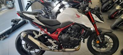 Honda CB 750 Hornet (2023 - 24) nuova