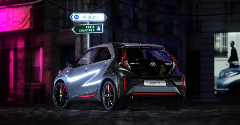 Toyota Aygo X Undercover: sfila a Parigi la cittadina della Next Gen