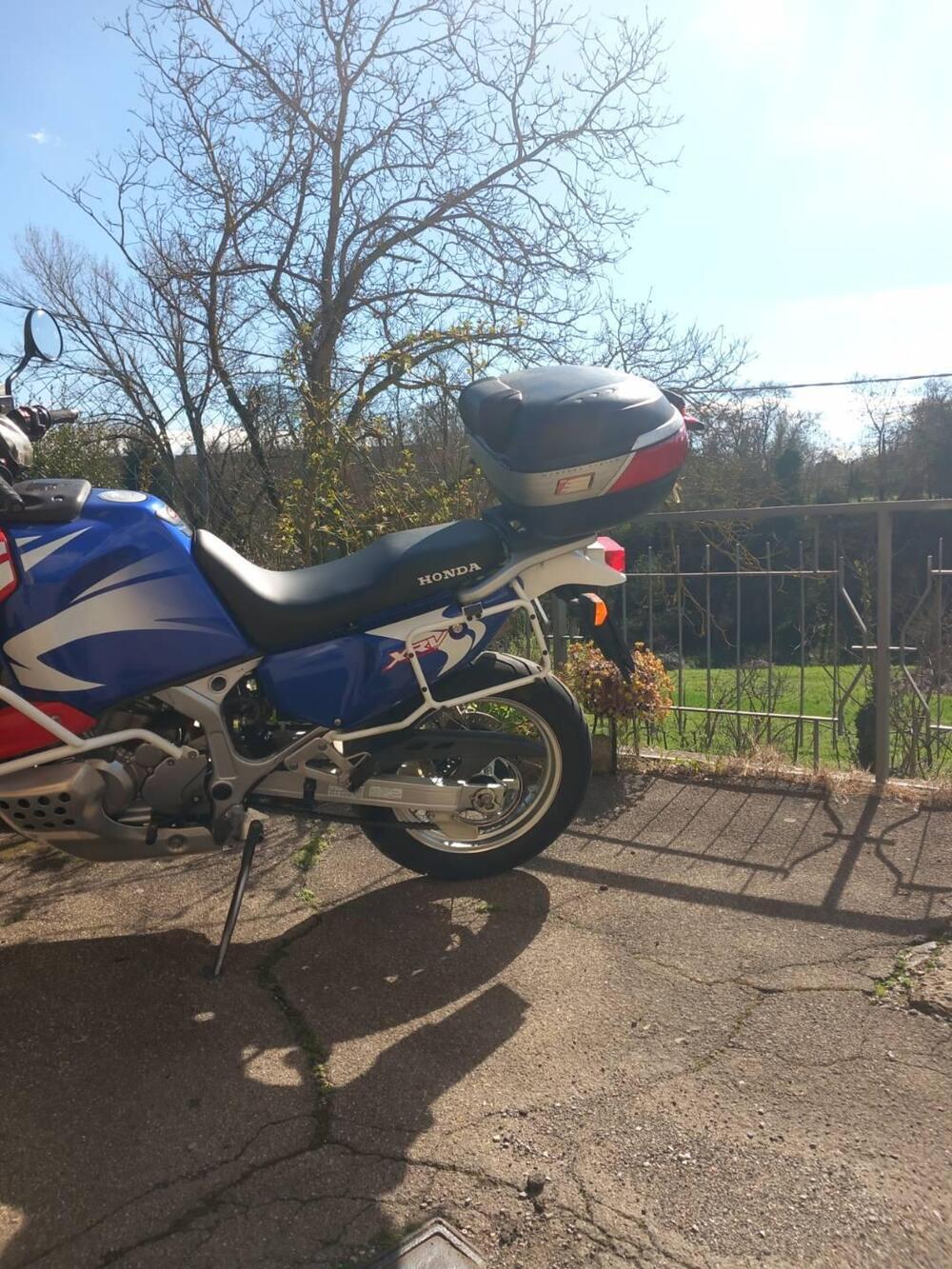 Honda Africa Twin XRV 750 (1996 - 02) (11)