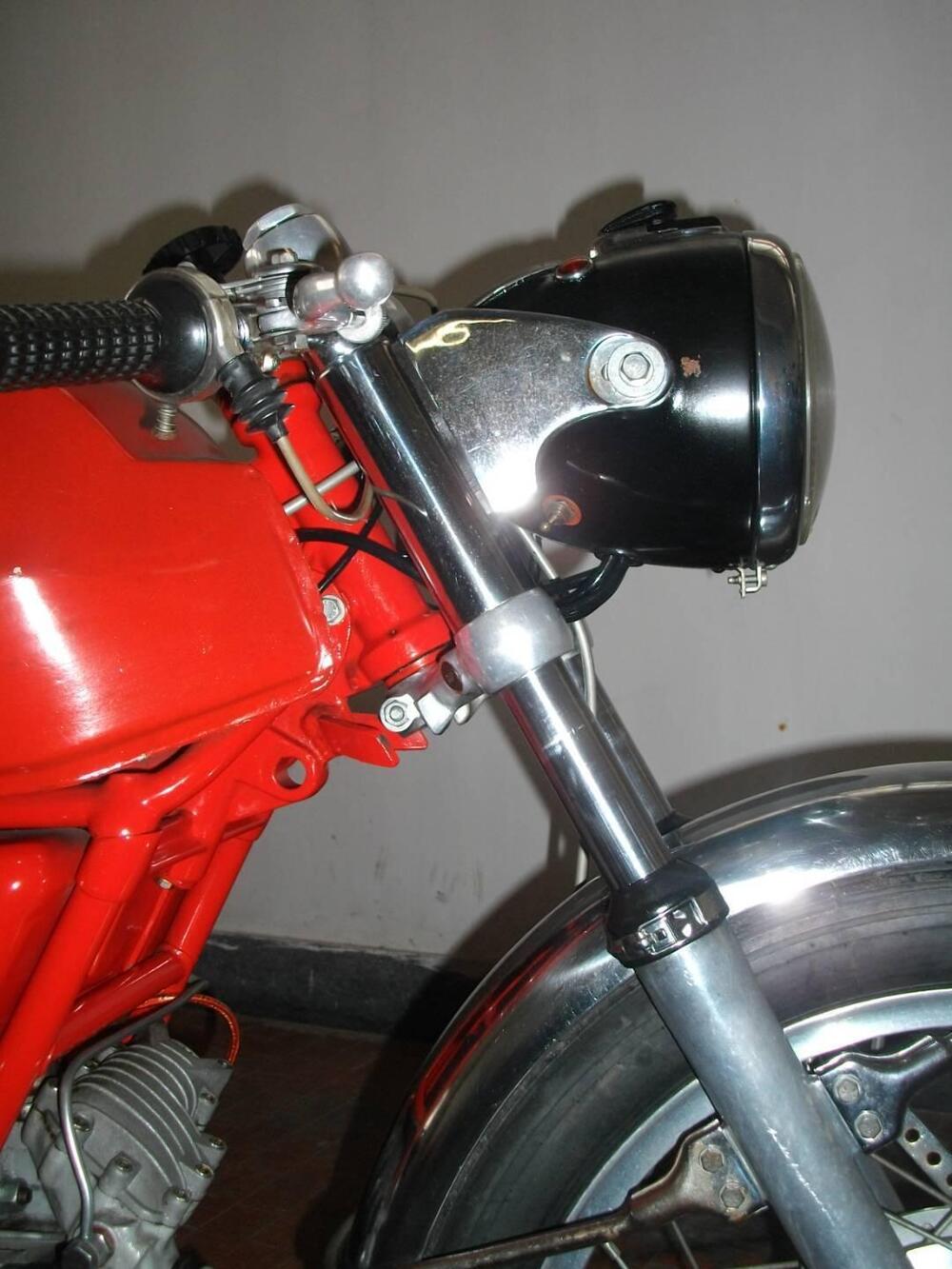 Moto Guzzi Falcone 500 Special su base Laverda  (4)