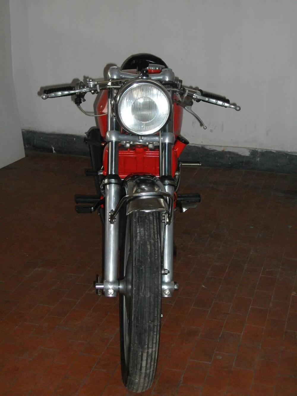 Moto Guzzi Falcone 500 Special su base Laverda  (10)
