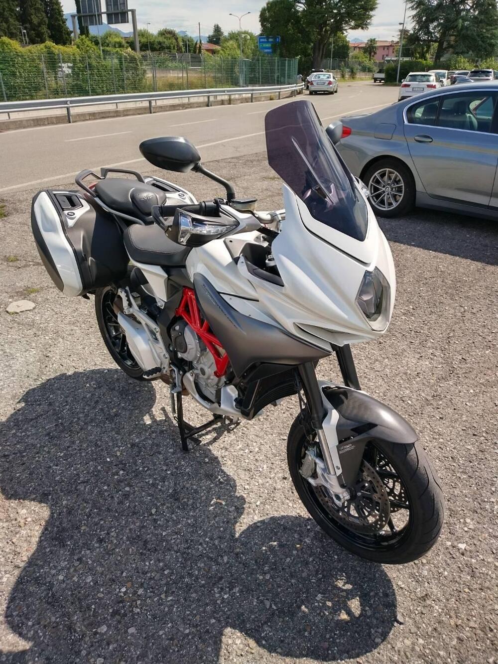 MV Agusta Turismo Veloce 800 Lusso (2014 - 16) (6)
