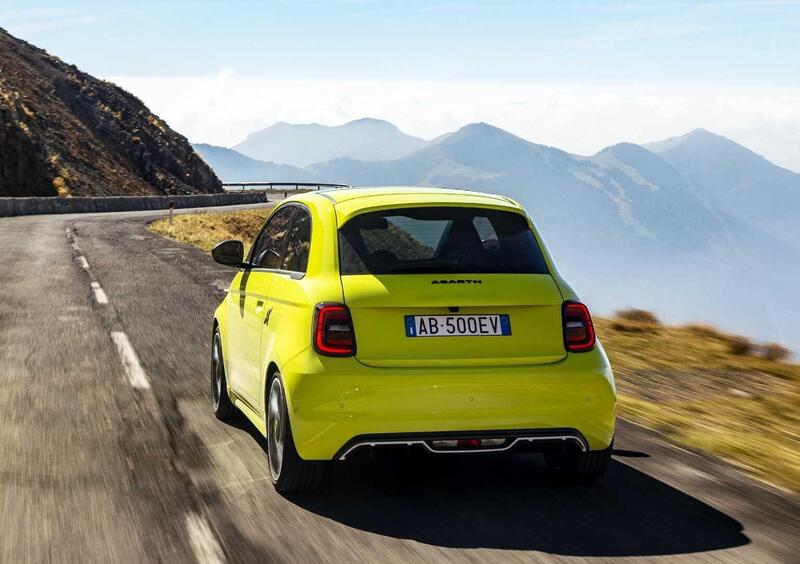 Abarth 500e (2023-->>) (12)