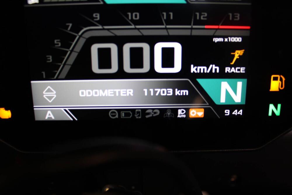 Aprilia Tuono V4 Factory (2021 - 24) (3)