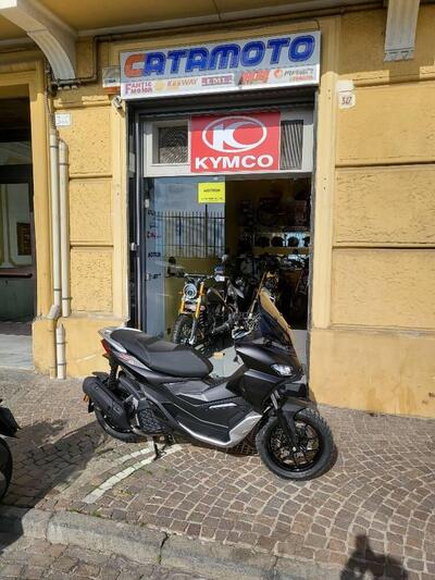 Aprilia SR GT 200 (2022 - 24) nuova