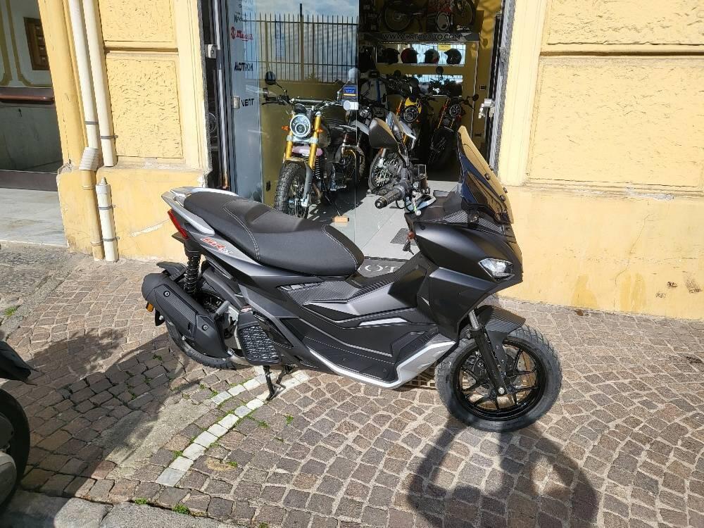 Aprilia SR GT 200 (2022 - 24) (2)