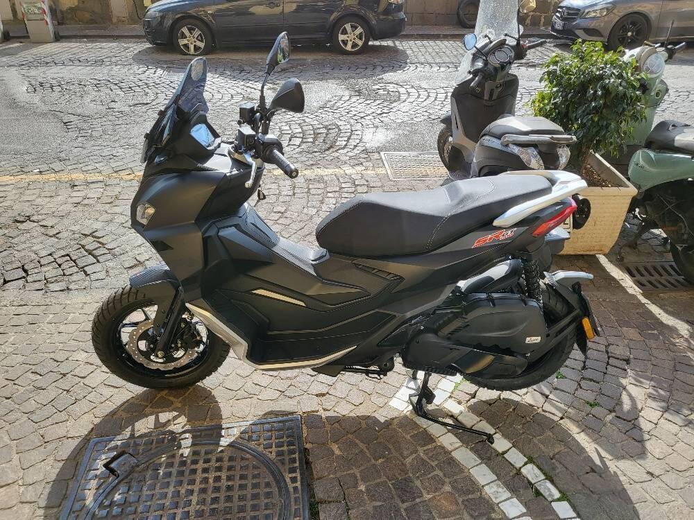 Aprilia SR GT 200 (2022 - 24) (5)