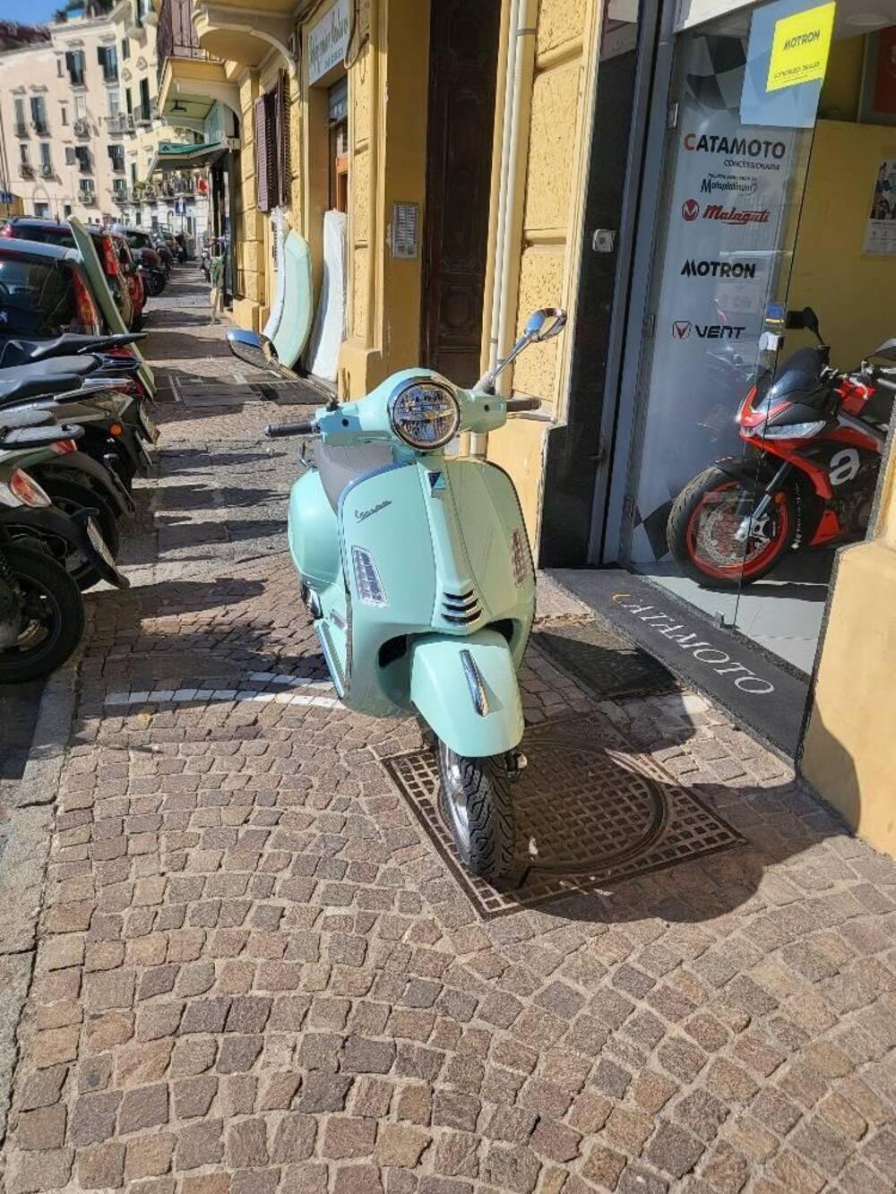 Vespa GTS 300 (2023 - 24) (2)