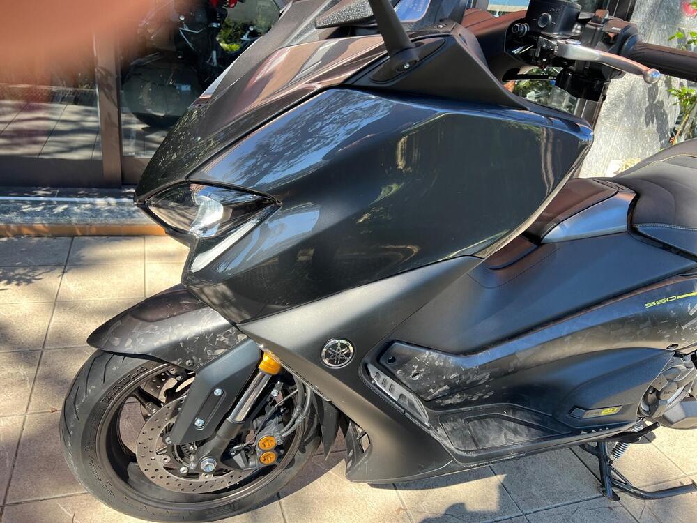 Yamaha T-Max 560 20° anniversario (2021) (4)