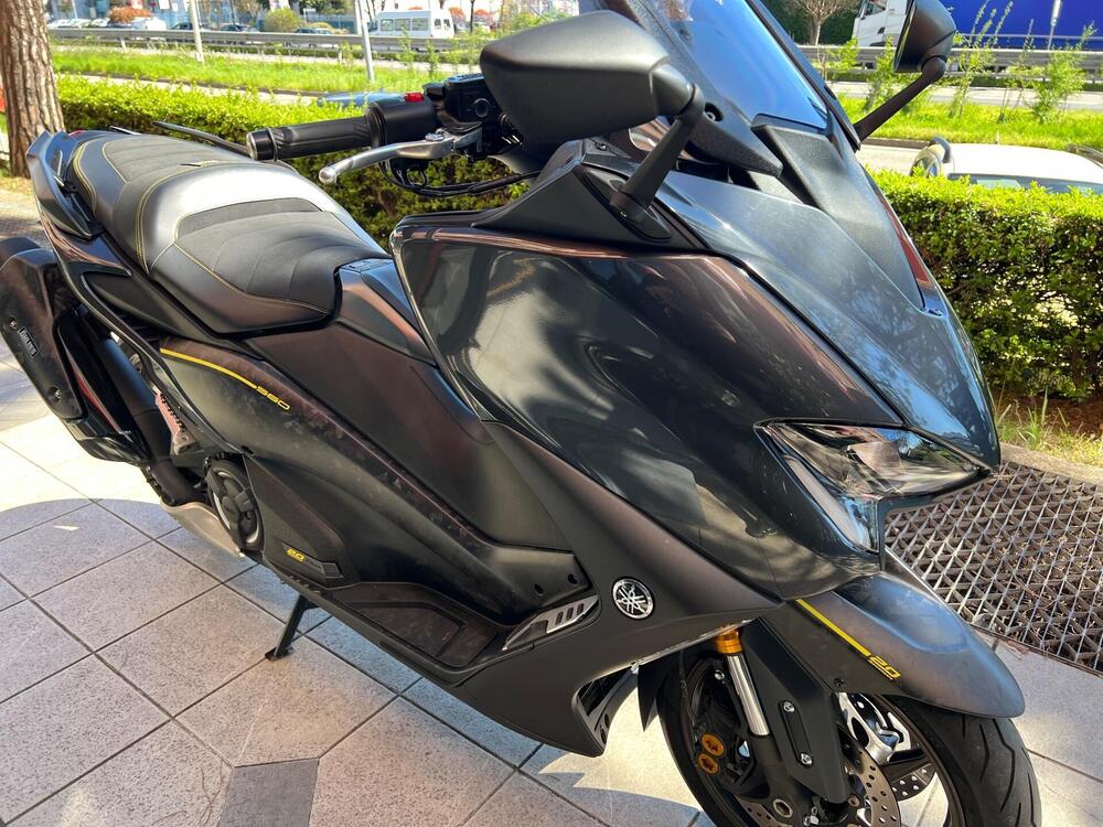 Yamaha T-Max 560 20° anniversario (2021) (6)
