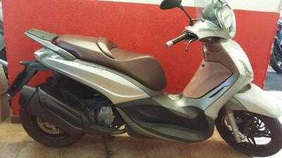 Piaggio Beverly 350 SportTouring ie (2011 - 15) usata
