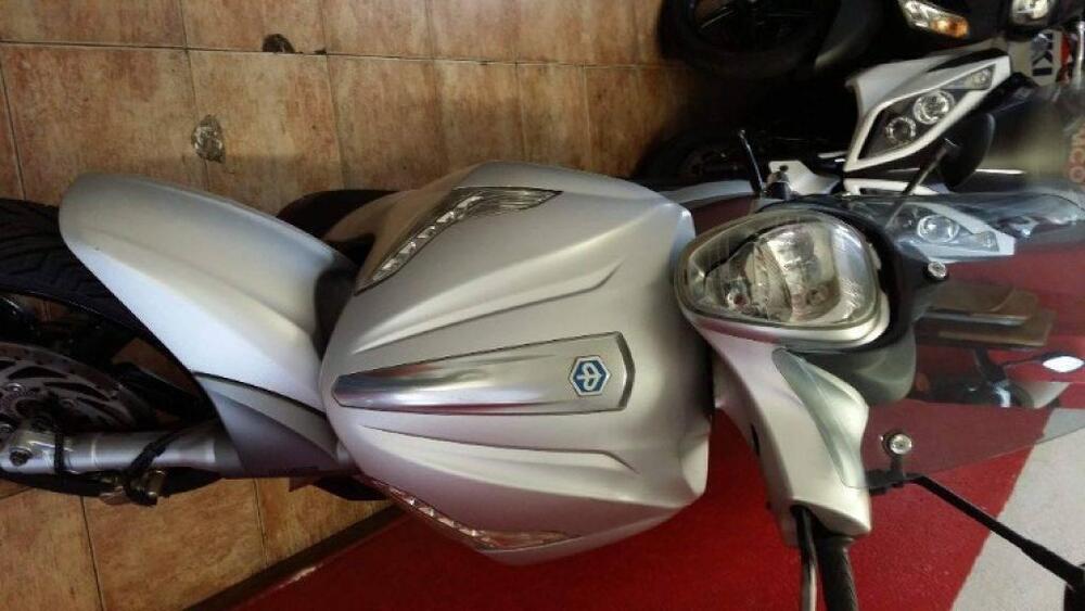Piaggio Beverly 350 SportTouring ie (2011 - 15) (2)