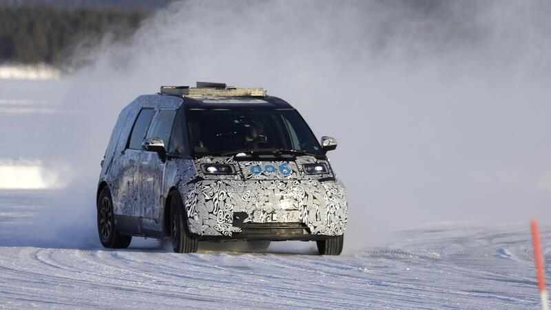 Zeekr Robotaxi: di traverso sulle strade innevate [Foto Spia]