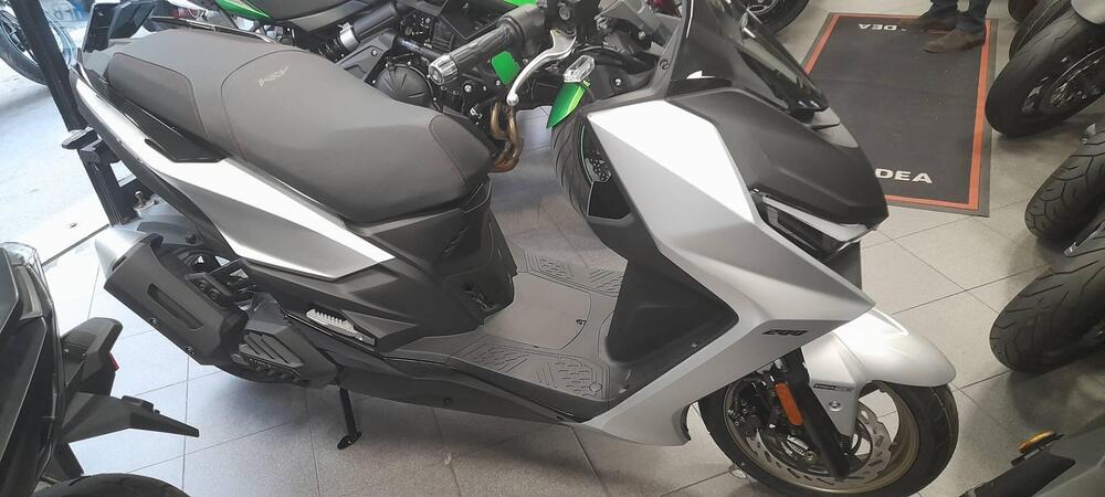 Kymco KRV 200 (2023 - 25) (2)